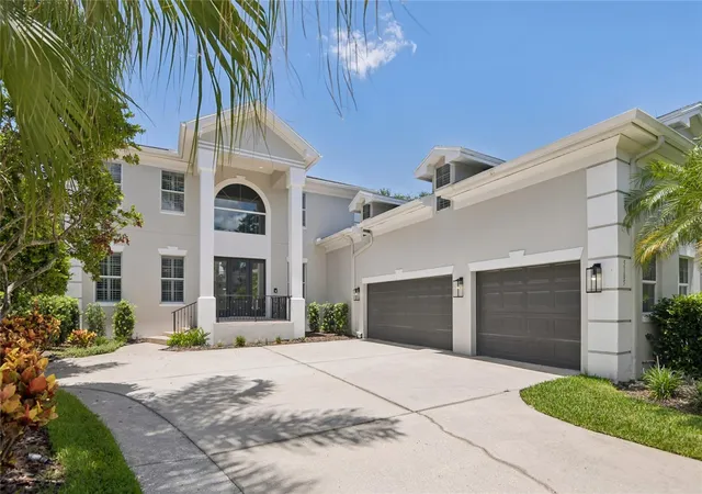 Photo 1 of Mansion for sale at 5105 W Neptune Way, Tampa, FL 33609 | MLS# O6426838 | Listing updated on 2026-10-07