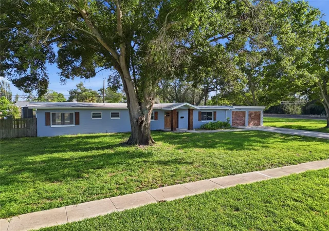 Photo 1 of Single family home for sale at 120 81st Avenue Ne, Saint Petersburg, FL 33702 | MLS# TB8531165 | Listing updated on 2026-10-20