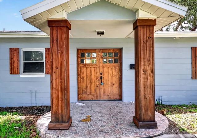 Photo 3 of Single family home for sale at 120 81st Avenue Ne, Saint Petersburg, FL 33702 | MLS# TB8531165 | Listing updated on 2026-10-20
