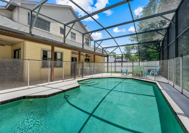 Photo 3 of Single family home for sale at 305 Forrest Crst Ct, Ocoee, FL 34761 | MLS# G5115354 | Listing updated on 2026-09-28