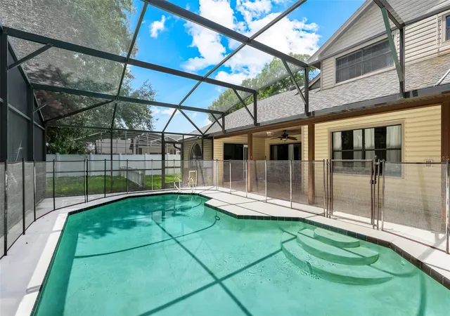 Photo 4 of Single family home for sale at 305 Forrest Crst Ct, Ocoee, FL 34761 | MLS# G5115354 | Listing updated on 2026-09-28
