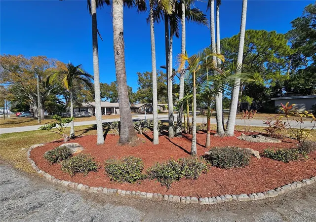 4th image of 7990 42Nd St N, Pinellas Park, FL 33781 | MLS# O6426854
