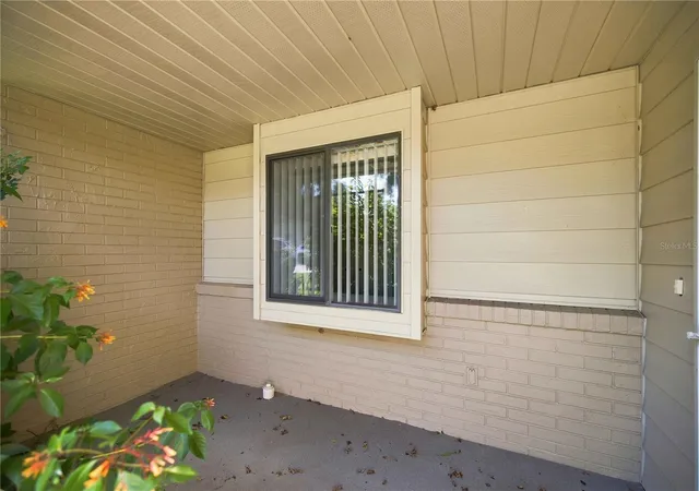 Photo 3 of Single family home for sale at 5033 Se 109th Place, Belleview, FL 34420 | MLS# OM728891 | Listing updated on 2026-07-24
