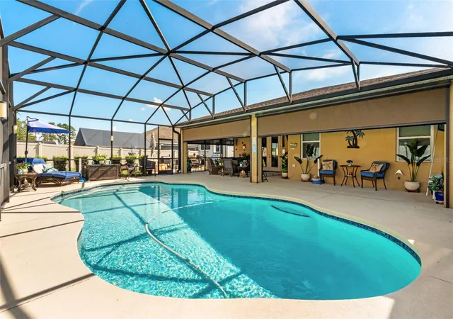 Photo 3 of Single family home for sale at 700 S Florida Ave, Howey In The Hills, FL 34737 | MLS# O6426859 | Listing updated on 2026-10-05