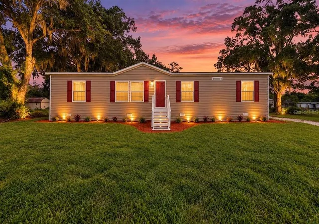 Photo 1 of Manufactured home for sale at 3316 Oakland Rd S, Lakeland, FL 33801 | MLS# P4939374 | Listing updated on 2026-09-16
