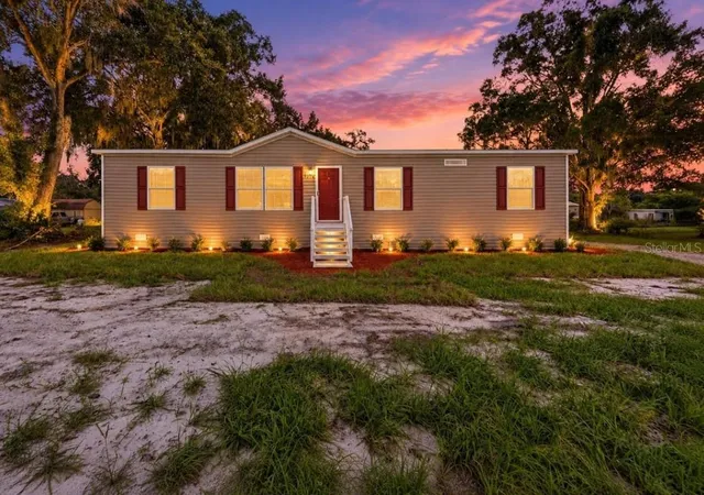 Photo 1 of Manufactured home for sale at 3316 Oakland Rd S, Lakeland, FL 33801 | MLS# P4939374 | Listing updated on 2026-10-29