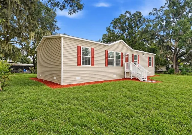 Photo 1 of Manufactured home for sale at 3316 Oakland Rd S, Lakeland, FL 33801 | MLS# P4939374 | Listing updated on 2026-09-29