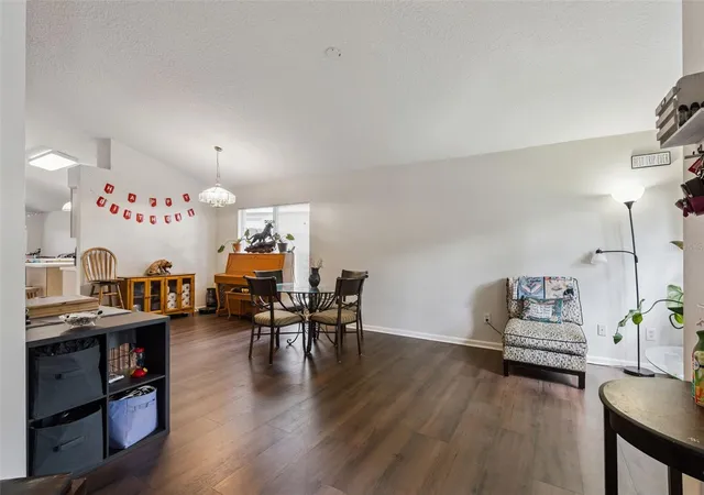 Photo 4 of Single family home for sale at 266 Hanging Moss Cir, Lake Mary, FL 32746 | MLS# O6426862 | Listing updated on 2026-10-08