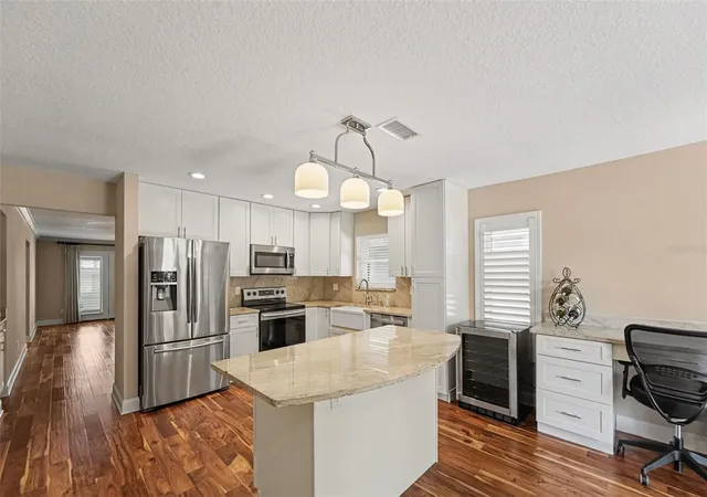 Photo 3 of Townhouse for sale at 1683 Watermark Cir Ne, Saint Petersburg, FL 33702 | MLS# TB8531191 | Listing updated on 2026-09-16