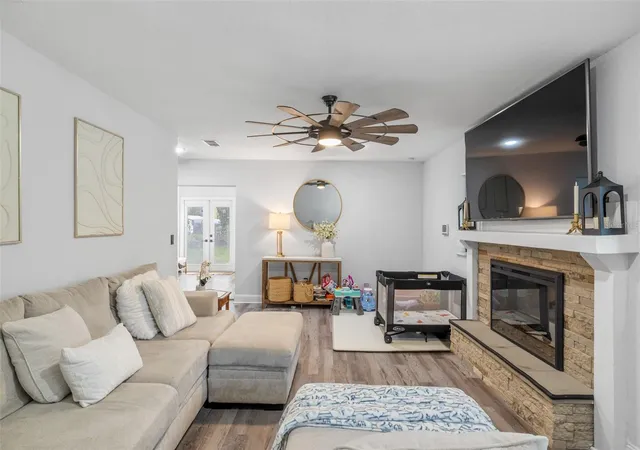5th image of 2118 E Keysville Rd, Lithia, FL 33547 | MLS# TB8531197