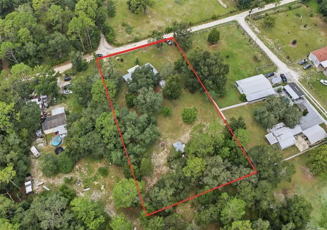Photo 2 of Manufactured home for sale at 6106 Desales St, Brooksville, FL 34604 | MLS# W7887839 | Listing updated on 2026-07-22
