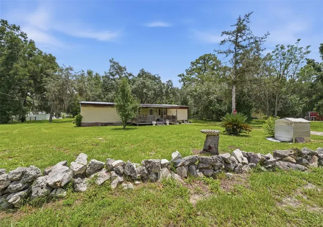 Photo 3 of Manufactured home for sale at 6106 Desales St, Brooksville, FL 34604 | MLS# W7887839 | Listing updated on 2026-07-22