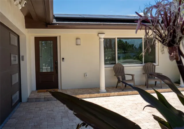 Photo 3 of Single family home for sale at 5119 Venetian Blvd NE, Saint Petersburg, FL 33703 | MLS# TB8531204 | Listing updated on 2026-07-22