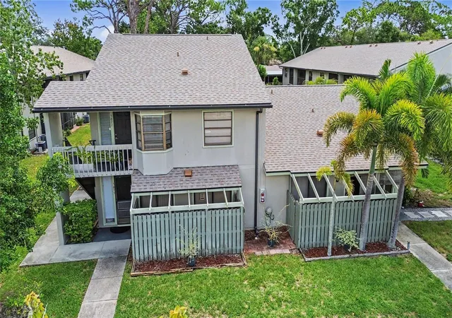 Photo 3 of Condo for sale at 5677 Summer Side Ln #31B, Sarasota, FL 34231 | MLS# A4700613 | Listing updated on 2026-08-10