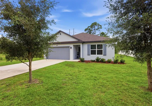 Photo 1 of Single family home for sale at 520 S Shell Rd, Deland, FL 32720 | MLS# V4950313 | Listing updated on 2026-10-01