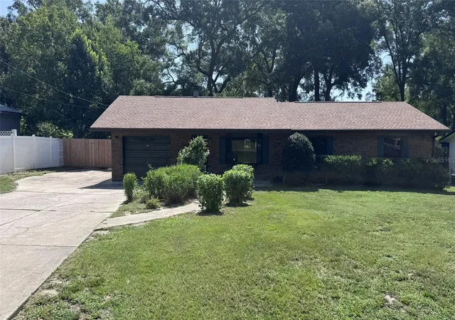 Photo 1 of Single family home for sale at 3315 Ne 31st Avenue, Ocala, FL 34479 | MLS# OM728906 | Listing updated on 2026-08-26