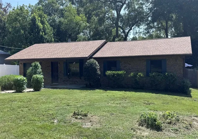 Photo 2 of Single family home for sale at 3315 Ne 31st Avenue, Ocala, FL 34479 | MLS# OM728906 | Listing updated on 2026-08-26