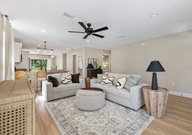 2nd image of 515 E Anderson Ave, Bushnell, FL 33513 | MLS# G5115363