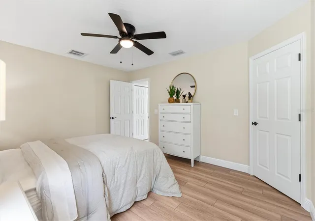5th image of 515 E Anderson Ave, Bushnell, FL 33513 | MLS# G5115363