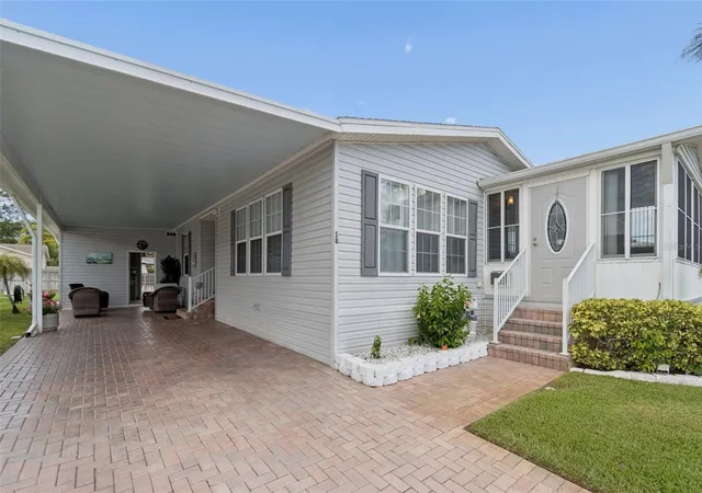 2nd image of 18 Mountain Laurel Dr, Palm Harbor, FL 34684 | MLS# TB8531227