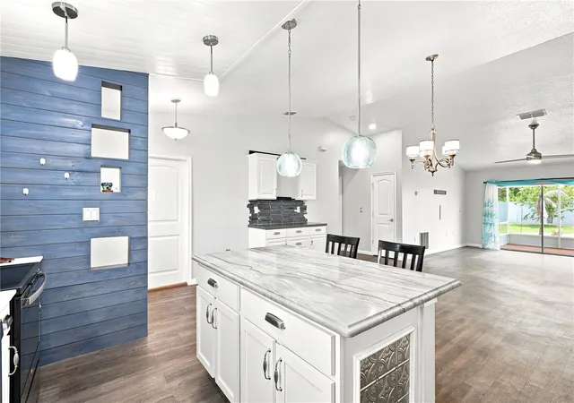 Photo 4 of Single family home for sale at 36 Royal Palm Ln, Palm Coast, FL 32164 | MLS# V4950315 | Listing updated on 2026-09-06