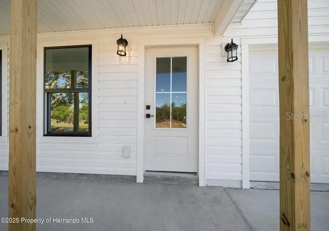 Photo 2 of Single family home for sale at 12470 Barnevelde Rd, Brooksville, FL 34614 | MLS# W7887841 | Listing updated on 2026-10-13