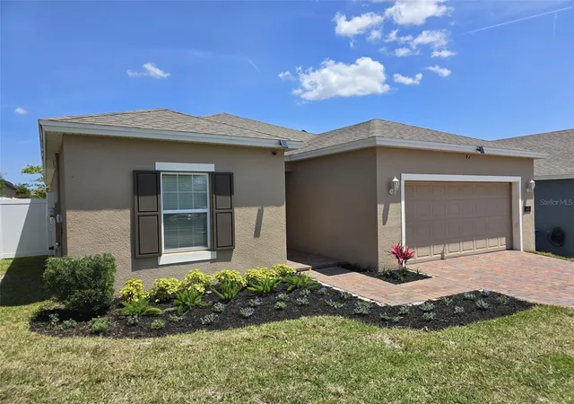 Photo 2 of Single family home for sale at 625 Disa Dr, Davenport, FL 33837 | MLS# P4939376 | Listing updated on 2026-10-02