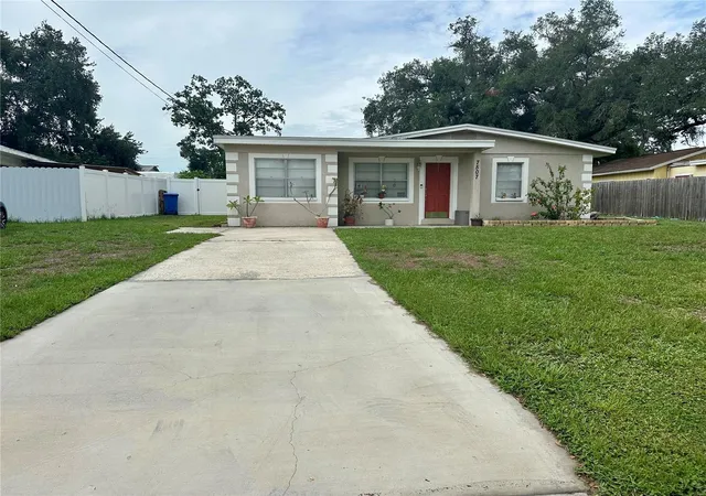 Photo 2 of Single family home for sale at 7507 Coral Vine Ln, Tampa, FL 33619 | MLS# TB8531239 | Listing updated on 2026-07-25