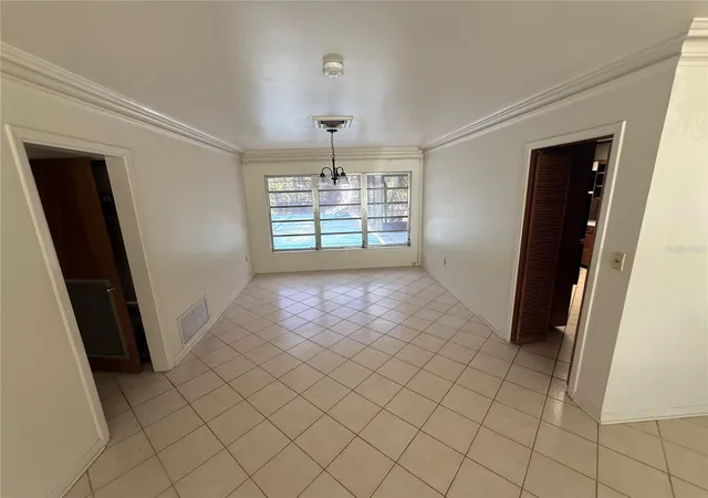 Photo 3 of Single family home for sale at 1015 E Mann Rd, Bartow, FL 33830 | MLS# TB8531243 | Listing updated on 2026-10-15