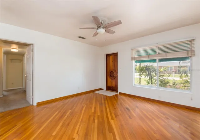 Photo 3 of Single family home for sale at 4425 W Bay Villa Ave, Tampa, FL 33611 | MLS# TB8531244 | Listing updated on 2026-08-13