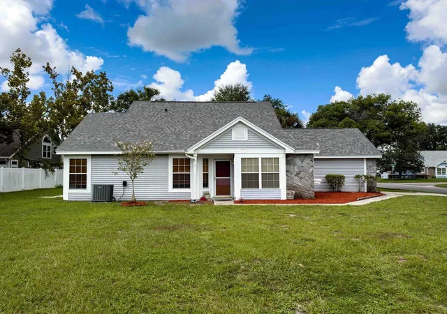 Photo 4 of Single family home for sale at 9901 Aloma Bnd Ln, Oviedo, FL 32765 | MLS# O6426913 | Listing updated on 2026-09-21