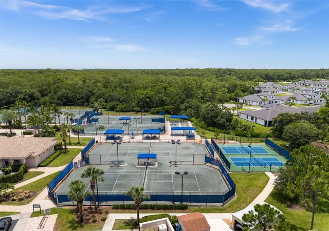 Listing Photo 2 - Condo for sale in building located at 10391 Glastonbury Cir, FORT MYERS, FL 33913 - Unit #202