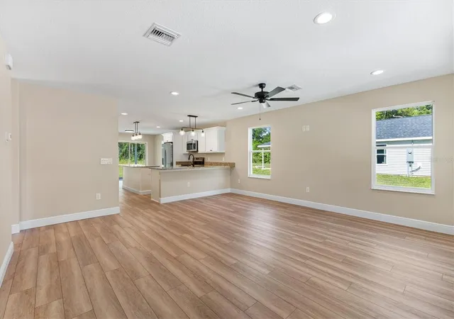 2nd image of 533 E Anderson Ave, Bushnell, FL 33513 | MLS# G5115365