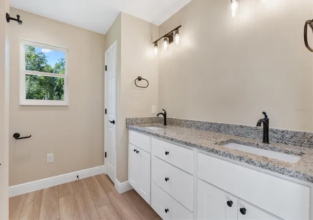 5th image of 533 E Anderson Ave, Bushnell, FL 33513 | MLS# G5115365