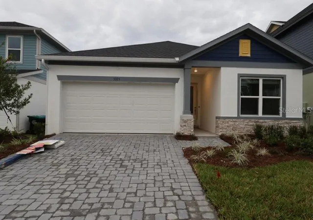 Photo 1 of Single family home for sale at 5813 Native Oak St, Mount Dora, FL 32757 | MLS# TB8531249 | Listing updated on 2026-10-06
