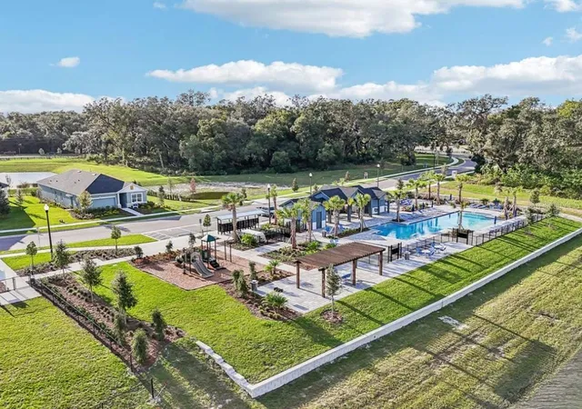 4th image of 5813 Native Oak St, Mount Dora, FL 32757 | MLS# TB8531249