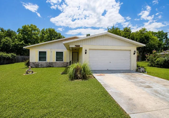 Photo 1 of Single family home for sale at 742 Bahia Cir, Ocala, FL 34472 | MLS# GC542126 | Listing updated on 2026-07-27