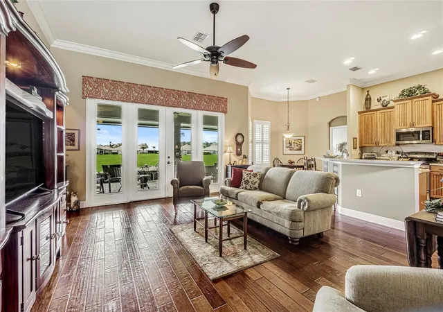 5th image of 10404 Belmullet Dr, San Antonio, FL 33576 | MLS# TB8531259