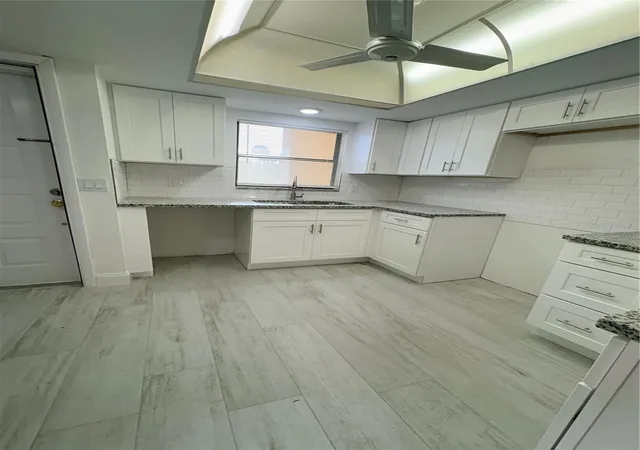 5th image of 16340 Dublin Cir, Fort Myers, FL 33908