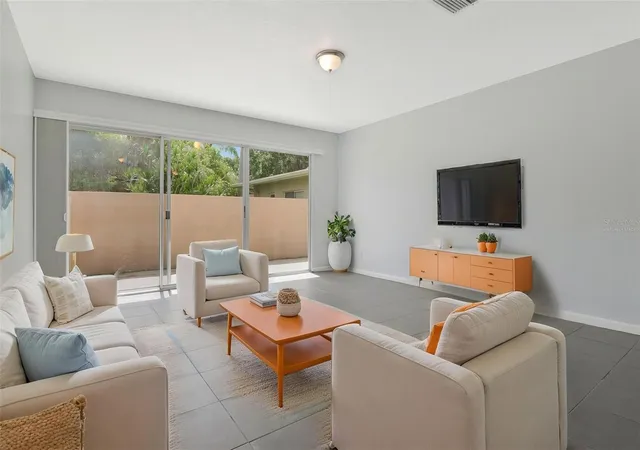 5th image of 2284 Oak Neck Rd, Clearwater, FL 33763