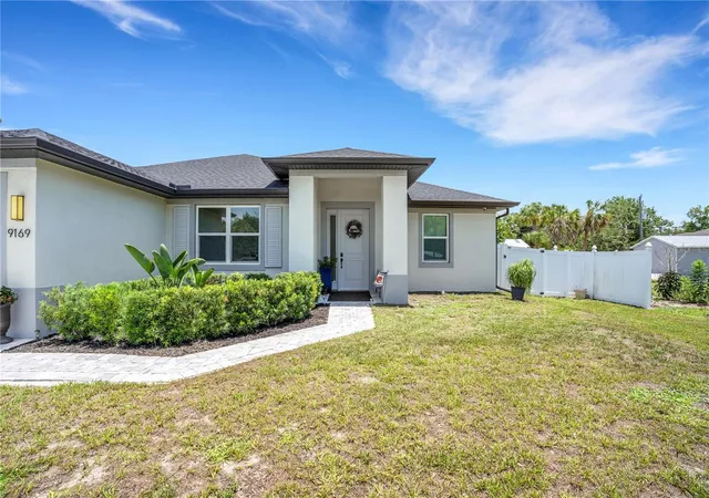 Photo 3 of Single family home for sale at 9169 Clewiston Ter, Englewood, FL 34224 | MLS# A4700642 | Listing updated on 2026-07-22