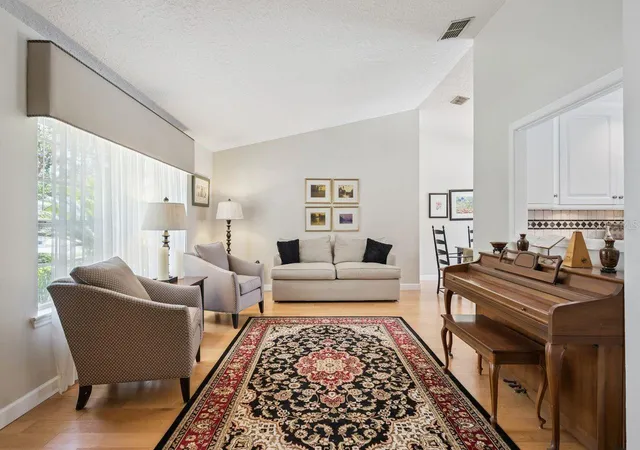 Photo 3 of Single family home for sale at 1129 Climbing Rose Dr, Orlando, FL | MLS# O6426970 | Listing updated on 2026-10-04