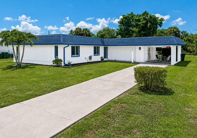 Photo 2 of Single family home for sale at 18579 Robinson Ave, Port Charlotte, FL 33948 | MLS# C7528651 | Listing updated on 2026-09-13