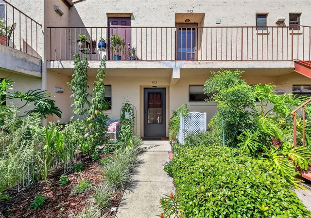 Photo 3 of Condo for sale at 4300 Baywood Blvd #A103, Mount Dora, FL 32757 | MLS# G5115368 | Listing updated on 2026-08-16