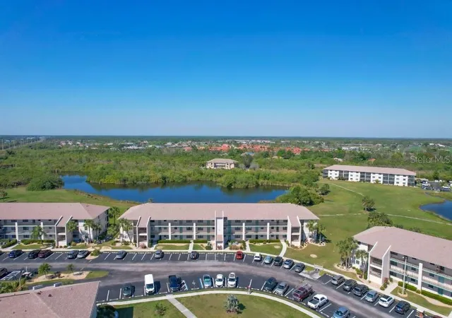 Photo 2 of Condo for sale at 175 Kings Hwy #514, Punta Gorda, FL 33983 | MLS# W7887851 | Listing updated on 2026-08-07