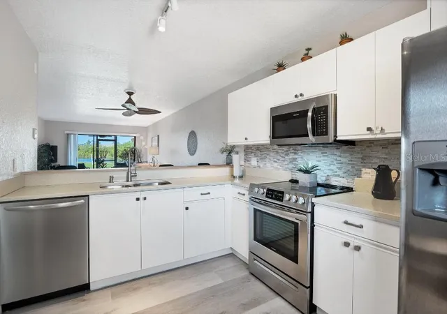 Photo 4 of Condo for sale at 175 Kings Hwy #514, Punta Gorda, FL 33983 | MLS# W7887851 | Listing updated on 2026-08-07