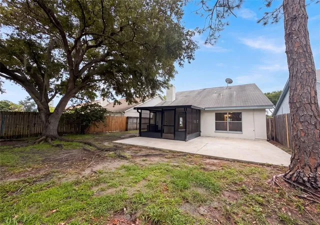 Photo 4 of Single family home for sale at 8613 Cottonway Ln, Tampa, FL 33635 | MLS# O6426993 | Listing updated on 2026-10-08