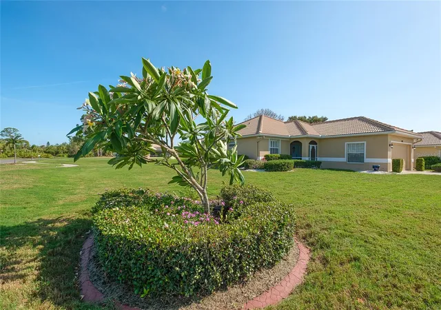 4th image of 6700 Greenview Ln, Englewood, FL 34224 | MLS# D6148150