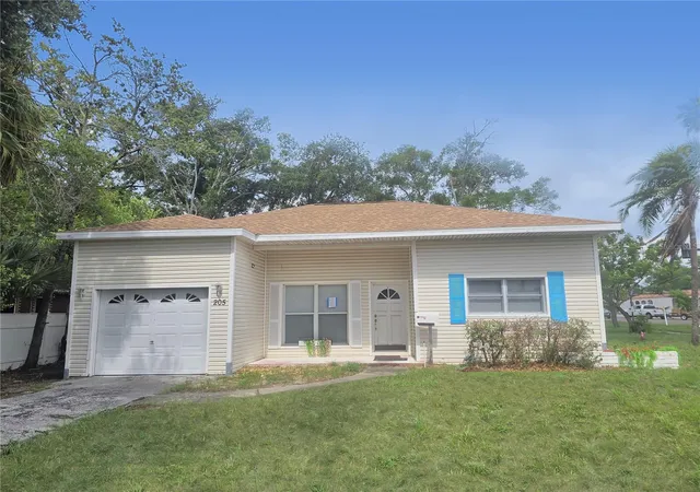 Photo 1 of Single family home for sale at 205 N Missouri Ave, Clearwater, FL 33755 | MLS# TB8531349 | Listing updated on 2026-10-20