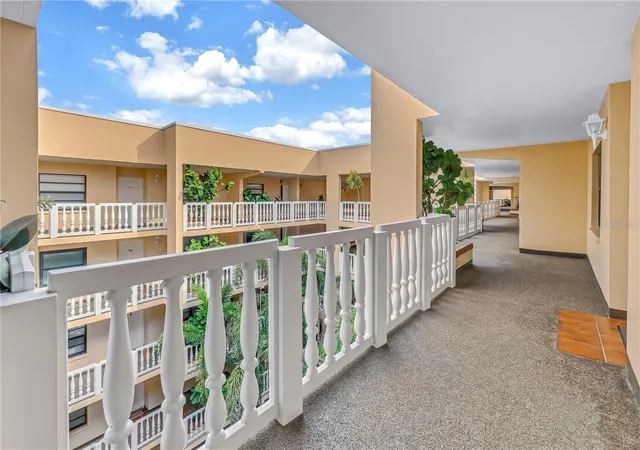 Listing Photo 4 - Condo for sale in building located at 6500 Sunset Wy, St. Pete Beach, FL 33706 - Unit #505